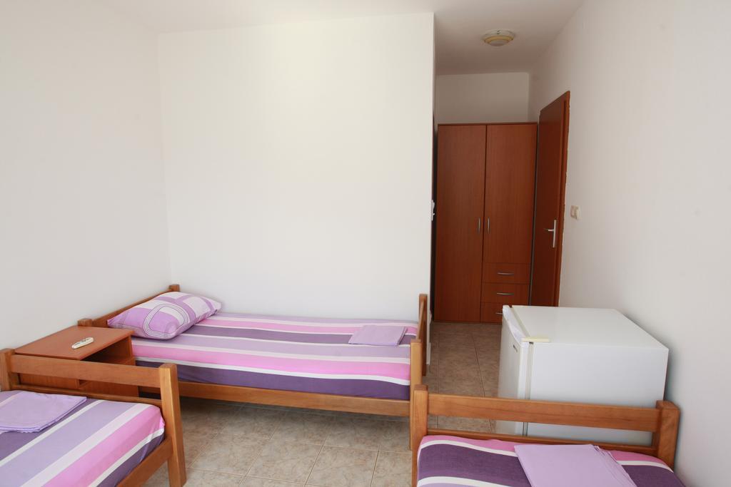 Guest House Ugljevarevic Budva Pokoj fotografie