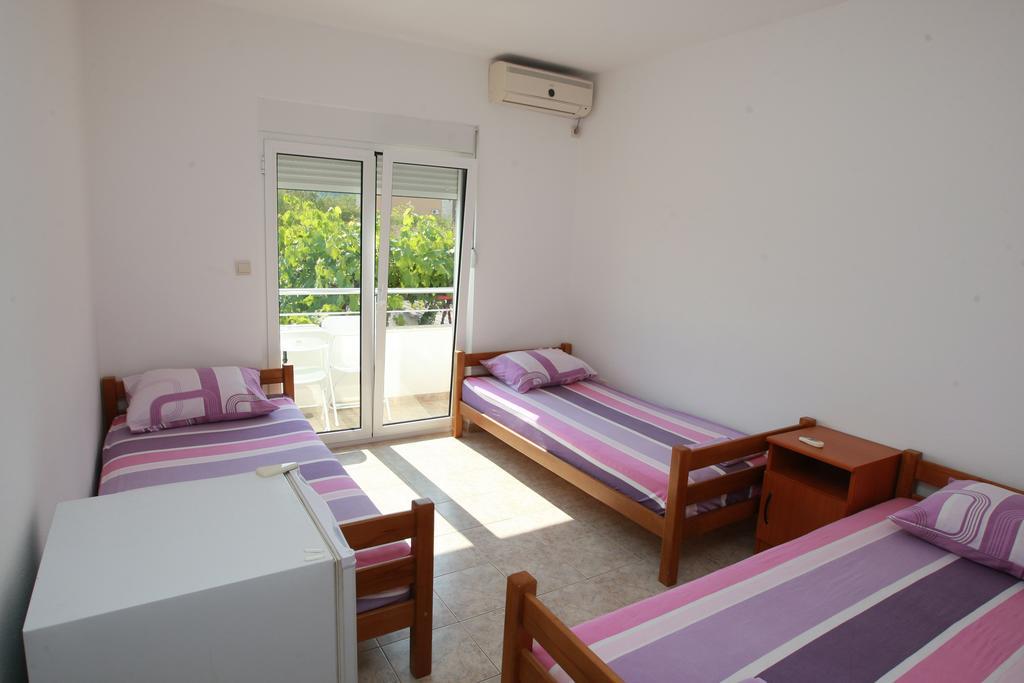 Guest House Ugljevarevic Budva Pokoj fotografie