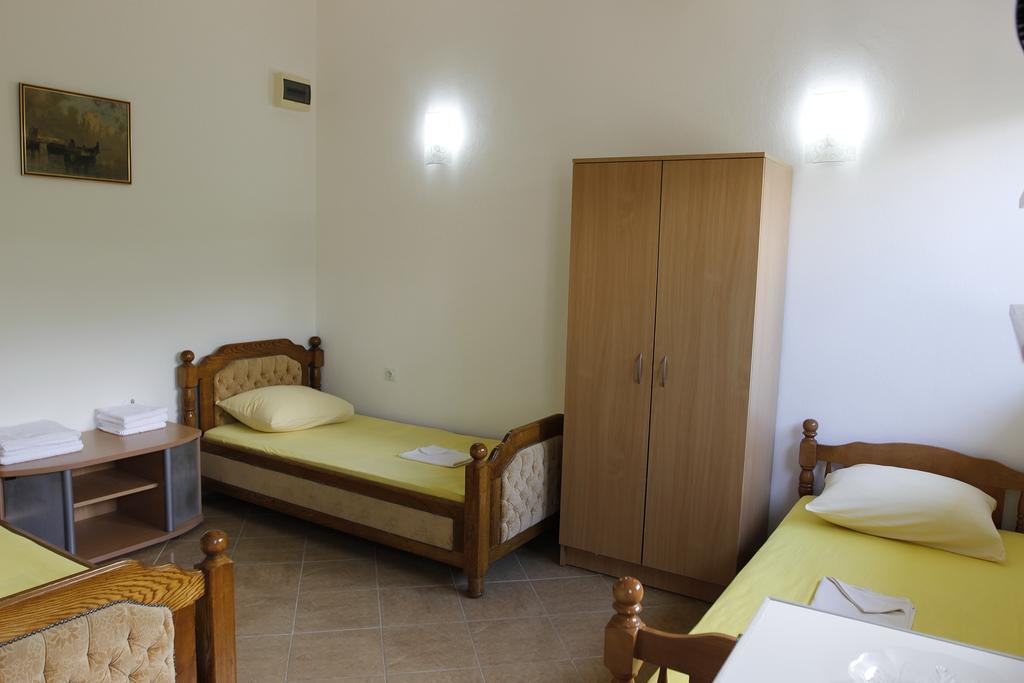 Guest House Ugljevarevic Budva Exteriér fotografie